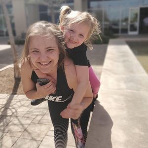 Meet your Posher, Adrianna